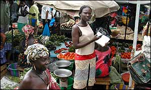 Collecting prices in Senegal, BBC