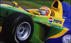 Antonio Pizzonia in F3000 action