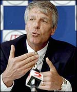 Patrice Hagelauer makes a point