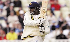 Aravinda De Silva in typically classy action for Sri Lanka