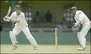 Adam Gilchrist scores 60 by lunch