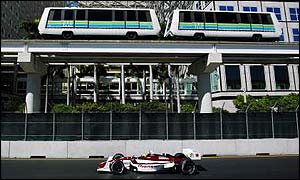 Tony Kanaan tackles Miami's Bayfront Park street course