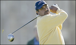 Eduardo Romero ends level with Harrington on 19 under