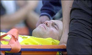  Thomas Sorensen looks set to miss at least two months of the season after he suffers a bad elbow injury