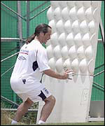 David Seaman trains his reflexes with England