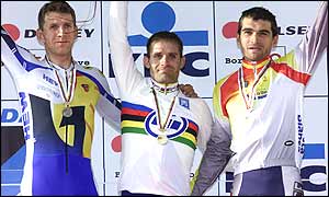 Santiago Botero (centre) with second-placed Michael Rich left and Igor Gonzalez (right)