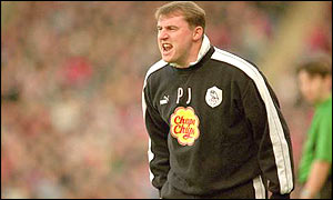 Paul Jewell is frustrated as Wednesday lost 4-1 to Crystal Palace