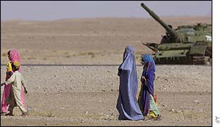 Refugee families returning 