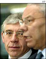 Jack Straw (L) and Colin Powell in Washington