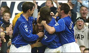 Everton left it late to beat the champions