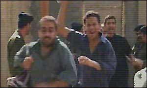 Prisoners leave jail