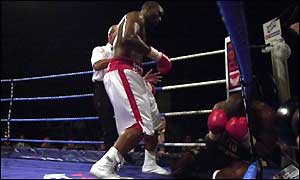 Danny Williams floors Julius Francis