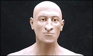 The life-size clay head model of the man 