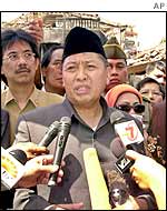 Vice-President Hamzah Haz visiting the scene of the Bali bomb