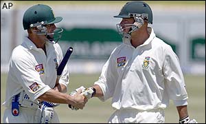 Gary Kirsten and Herschelle Gibbs plundered runs from the Bangladesh bowlers