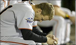 San Francisco's Jeff Kent epitomises the Giants problems as he contemplates a sorry end to the season