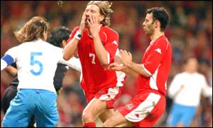 Robbie Savage and Ryan Giggs