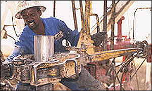 Drilling worker in Muglad basin