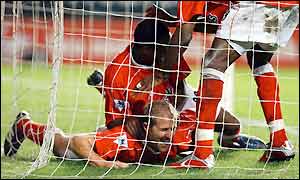 Charlton players enjoy their late equaliser against Sunderland
