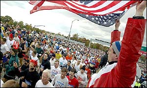 The race begins in Staten Island with thousands of runners taking part