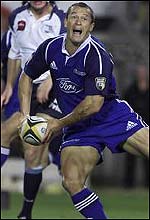 Spencer ousts Andrew Mehrtens at fly-half for the Kiwis