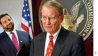 Former SEC chairman Harvey Pitt (left) and ex-CIA chief William Webster