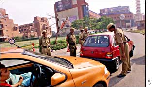 Checkpoint in Delhi following shooting at shopping mall