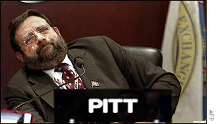 Outgoing US Securities and Exchange Chairman Harvey Pitt