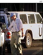 UN weapons inspectors in Baghdad, 1998
