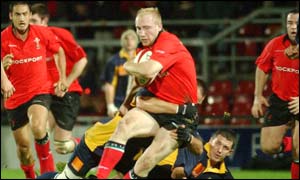 Shanklin keeps his place after a good game against Romania