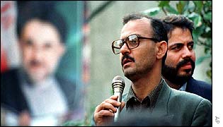 Hashem Aghajari speaking at Tehran University in 1999