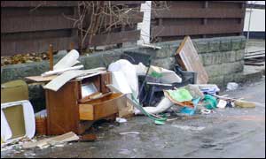 Rubbish on the street in Grangetown