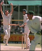 Healy catches Atherton off McGrath