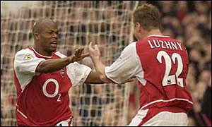 Sylvain Wiltord celebrates putting Arsenal 1-0 ahead