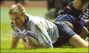 Stuart Moffat scores during Scotland's 37-10 win over Romania