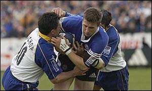 Bath's Simon Danielli tries to find a way through