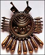 Shield pendant, c. 1500, Aztec-Mixtec, courtesy of Bal Varte de Santiago, Veracruz 