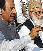 From left: PML-Q leader Chaudary Shujat Hussain, Qazi Hussain Ahmed (MMA), ex-president Leghari and Fazl-ur Rahman (MMA)