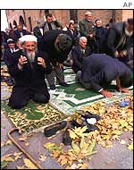 Turkish Muslim men pray