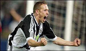 Craig Bellamy celebrates his winner against Feyenoord