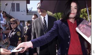 Michael Jackson signing autographs