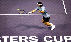 Carlos Moya in action against Albert Costa