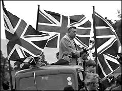 Ian Paisley speaking to the Orange Lodge marchers at Knocknagoney, Belfast. 