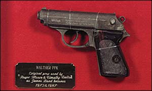 Bond's PPK gun 