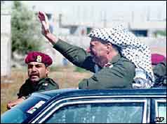 Photo of Yasser Arafat returning to the Gaza Strip