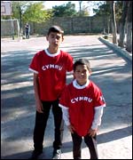 Azeri children in Wales t-shirts