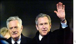 President Bush (right) with Lithuanian President Valdas Adamkus