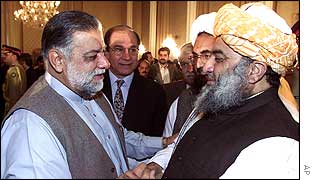 New Prime Minister Zafarullah Khan Jamali (left) and Islamic opposition leader Fazl-ul Rahman