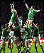 Malcolm O'Kelly and Leo Cullen dominate line-out against the PUmas