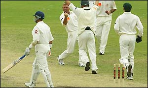 Alec Stewart falls to Shane Warne just minutes after Craig White's cheap dismissal